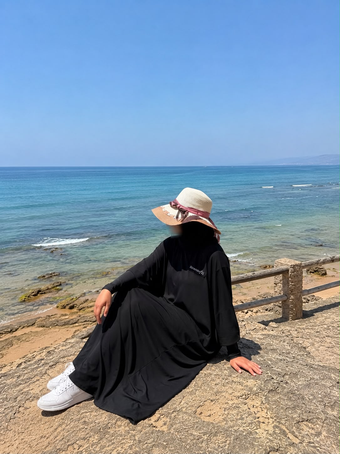 عباية للرياضة والسباحة
